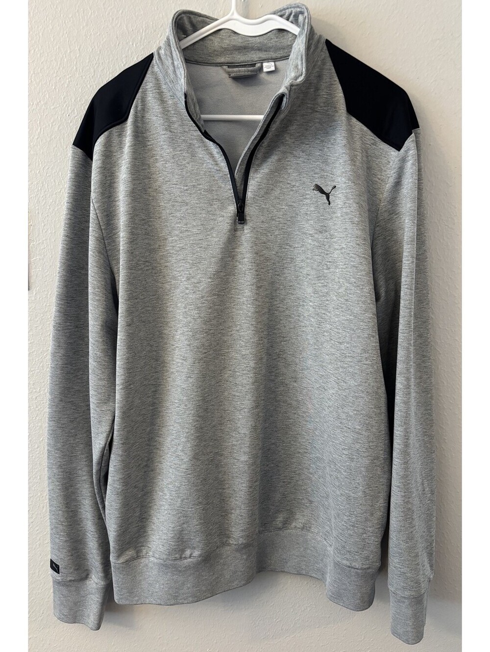 PUMA Men’s 1/4 Zip Black&Grey Athletic Pullover Size Large